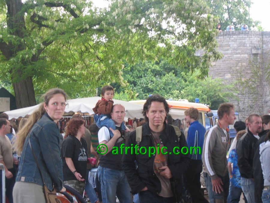 ../Images/afw2006b 702.jpg